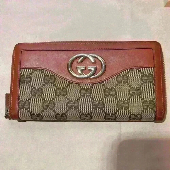 Gucci Monogram Wallet - Picture 3 of 12